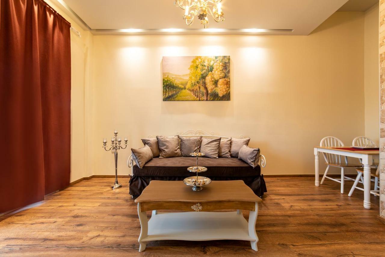 Oinoelia Luxury Suites & Residence بوتوس المظهر الخارجي الصورة
